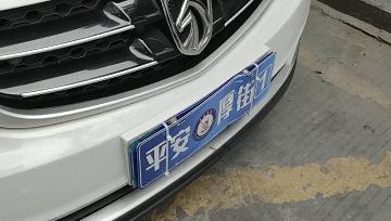 DƬ